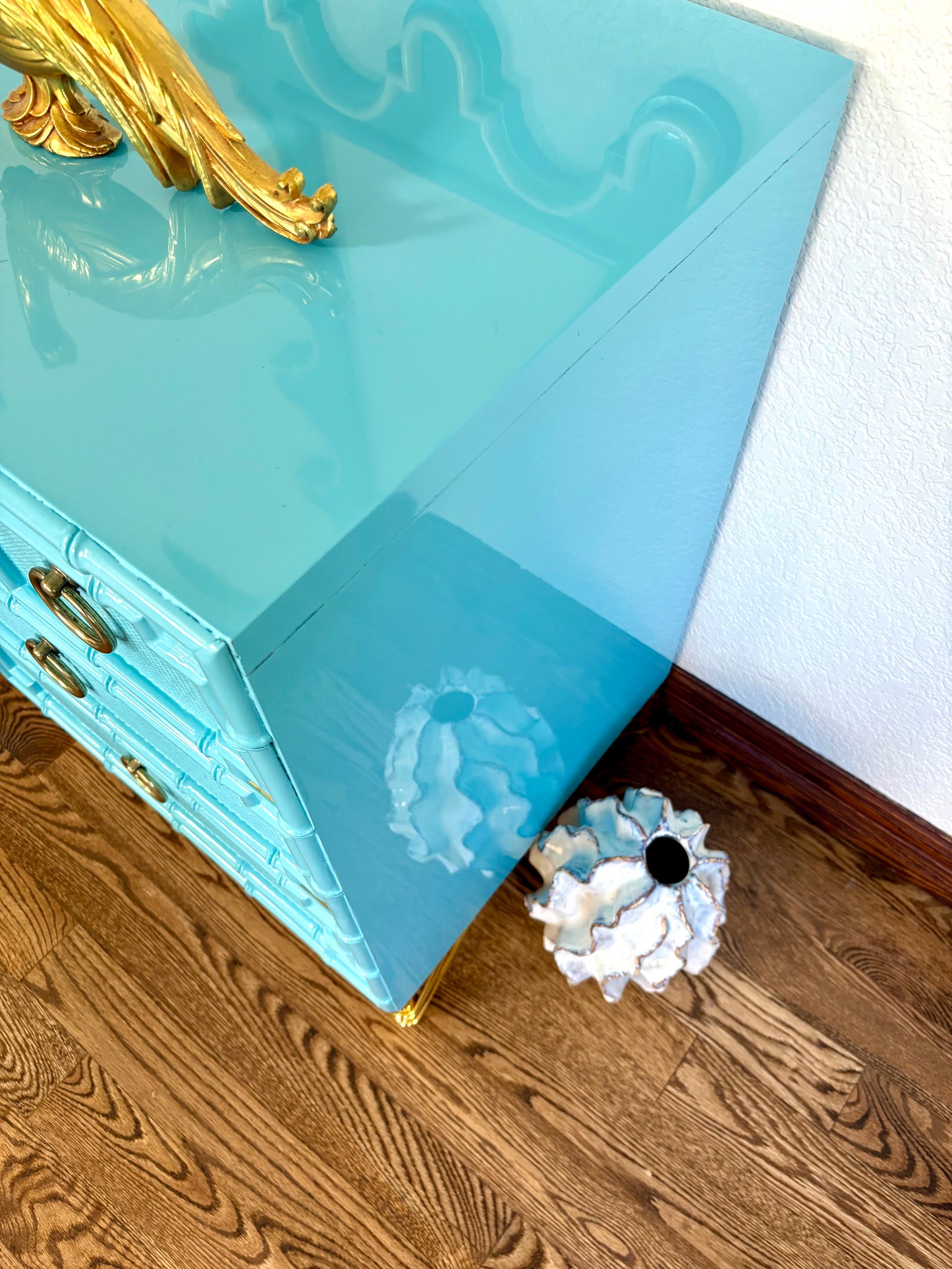 High Gloss Vintage Drexel Kensington Faux bamboo 3 Drawer Small Chest of Drawers/Dresser/Bedside Table (Mirror also available for sale)
