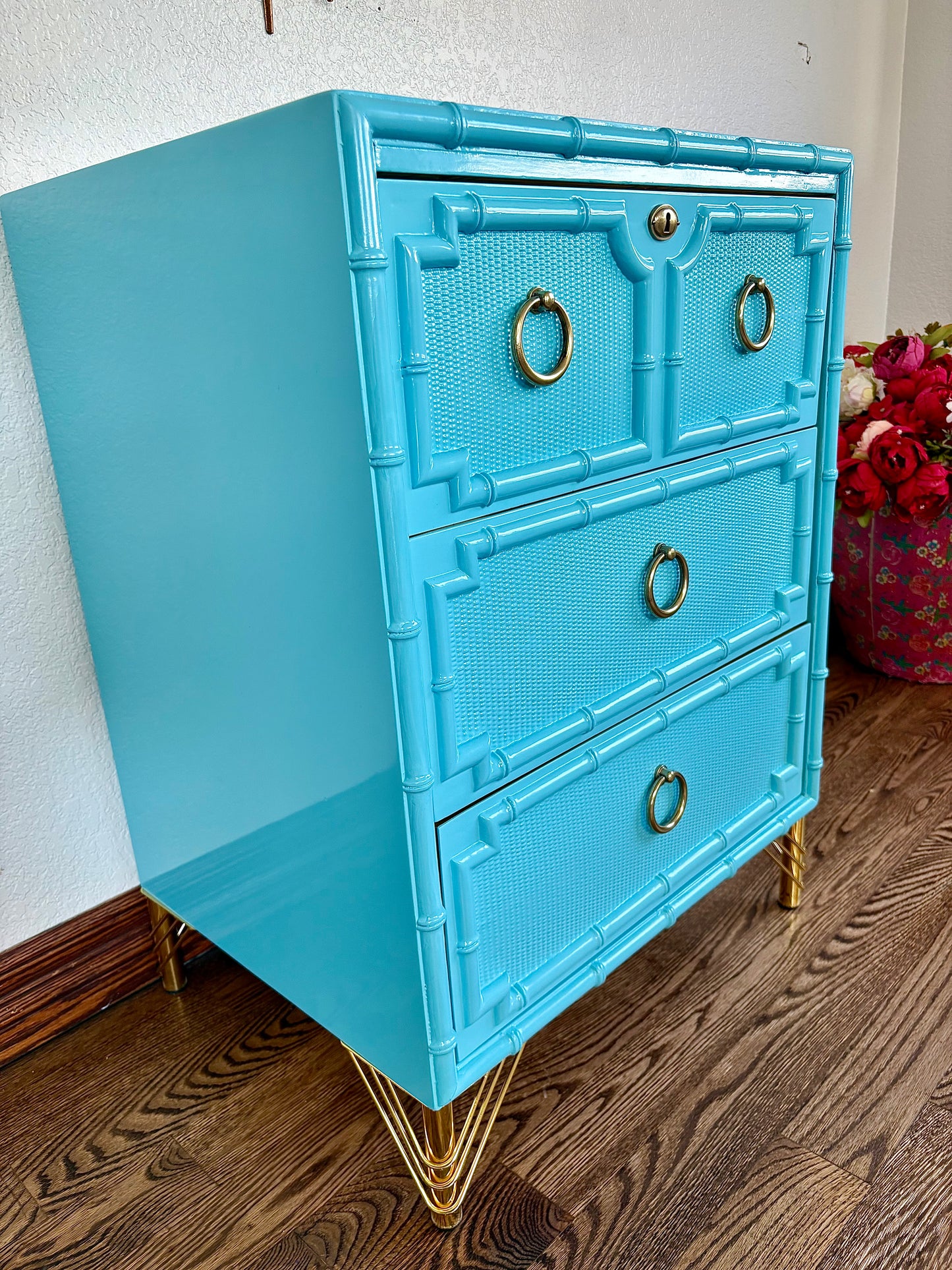 High Gloss Vintage Drexel Kensington Faux bamboo 3 Drawer Small Chest of Drawers/Dresser/Bedside Table (Mirror also available for sale)