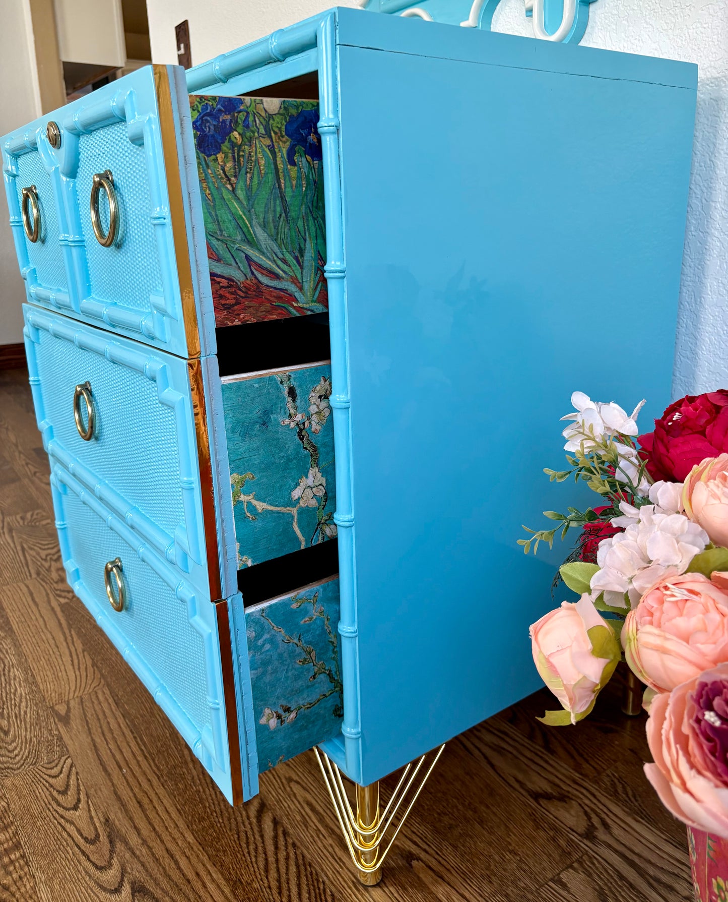 High Gloss Vintage Drexel Kensington Faux bamboo 3 Drawer Small Chest of Drawers/Dresser/Bedside Table (Mirror also available for sale)