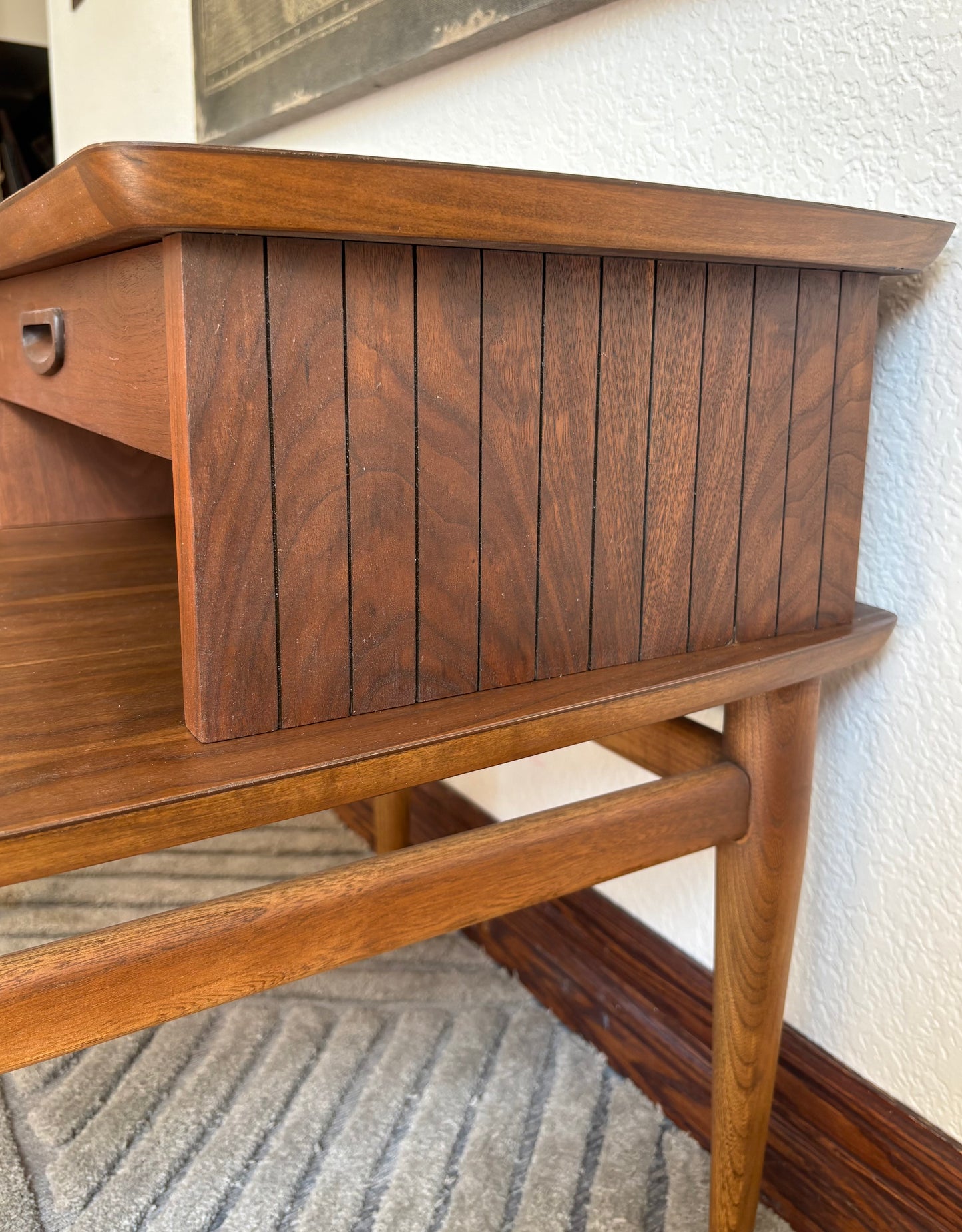 A Pair of MCM Lane End Tables/Bediside Tables with Drawer