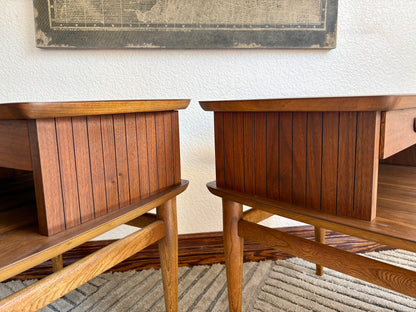 A Pair of MCM Lane End Tables/Bediside Tables with Drawer