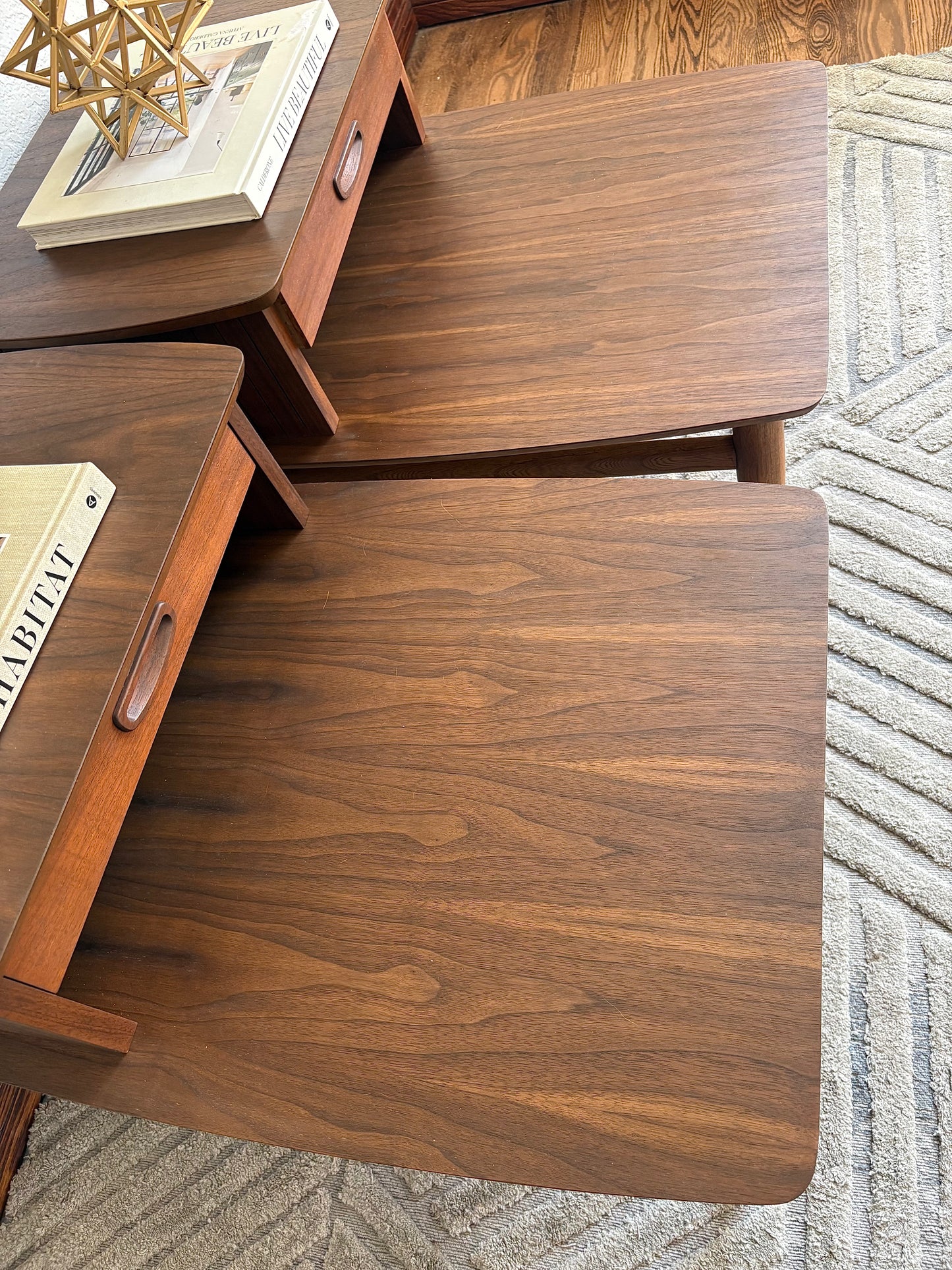 A Pair of MCM Lane End Tables/Bediside Tables with Drawer