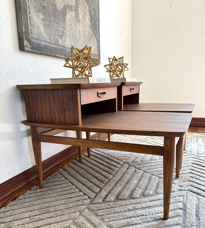 A Pair of MCM Lane End Tables/Bediside Tables with Drawer