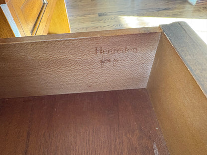A Pair of Vintage Henredon End Stands