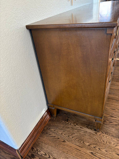 Vintage Henredon 6 Drawer Dresser/Buffet/Credenza
