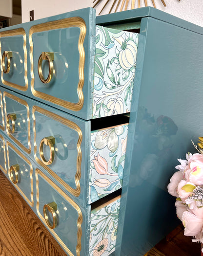 Dorthy Draper Style España Chest in Ultra High Gloss